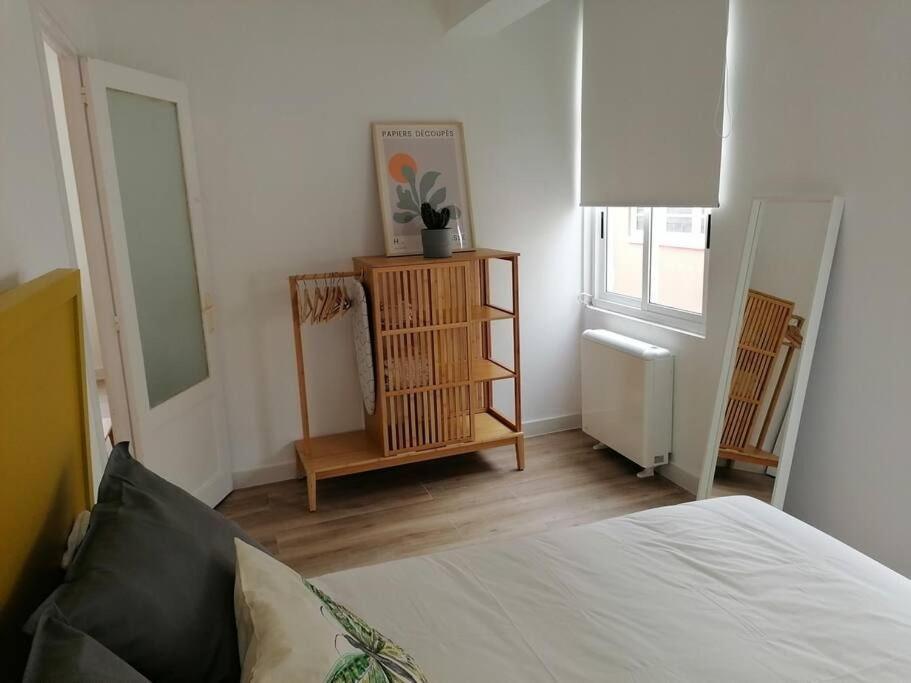 Apartamento Completamente Equipado Centro Ferrol Exterior photo