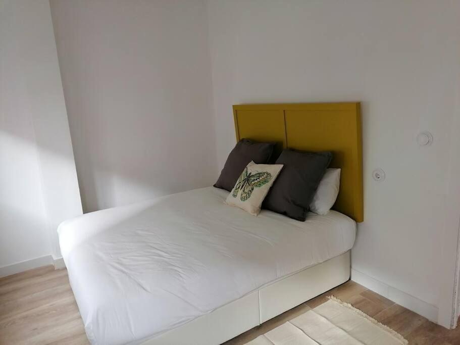Apartamento Completamente Equipado Centro Ferrol Exterior photo